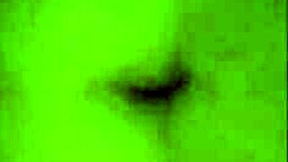 El Tio Hace de las Suyas Cuando Estoy Sola