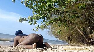 Yo, twerkin' butt naked in public streets now!