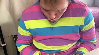 Wow! Horny College Guy Joshuaaalewisss Talks Dirty While Jacking Off!