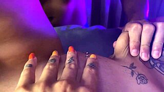 ฉันชอบที่เธอเลียหีบราซิลของฉันจนน้ำพุ่งเลย