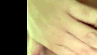 la paisa the horny tiktoker squirts after dildo fucking her big ass