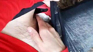 A barátnőmmel lopva maszturbálunk, miközben idegeneket nézünk a parkban