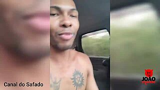 Hej, vil du se Holly Bombom og Joao O Safado filme varme scener på Rio de Janeiro strand?