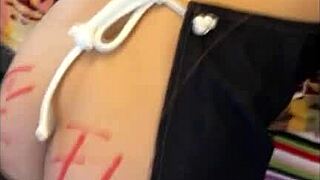 นักศึกษาญี่ปุ่นสมัครเล่นทนการฝึกในรถด้วยดูดและครีมพาย