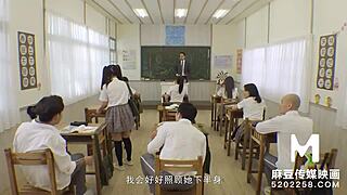 Pelajar Baru Rui Xin Hisap Batang Dalam Treler Bilik Darjah MDHS-0001