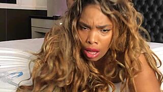 Ne mogu da se zasitim Lorenna Blacks latinskih kurvi u POV-u u hotelu Metropolis, puni doggystyle!