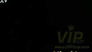 Viděl jsi Nicol Love čůrat a tvrdě šukat? Řekni mi svou největší fantazii s ní!