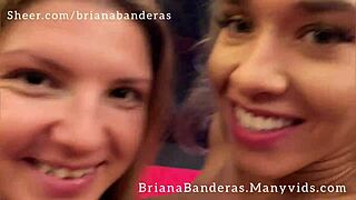 스키니 레즈비언들이 뜨거운 키스 세션에서 보지 핥아