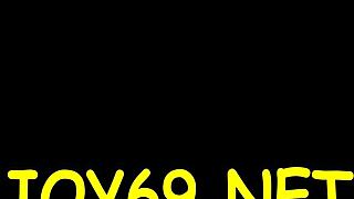 Mladá průzkumnice kinky sólové hry s hračkami v HD