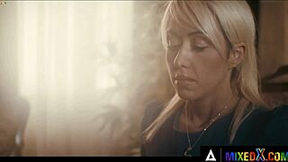 Mixedx - Amirah Adara šuká Zazie Skymm strap-onem