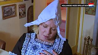 Голландская MILF получает кончу внутрь в грязной игре на ранчо, полная сцена с субтитрами