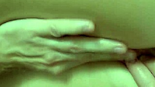 เอ่อ นวดให้หน่อยสิ? แล้วเพิ่มโบนัสเย็ดนิ้วด้วย!