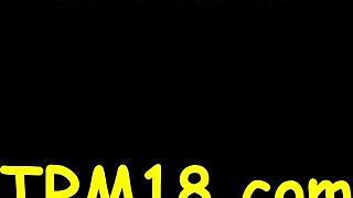 Vročka ponuja divje puhanje in intenzivno pičkasto dejanje za plačilo.