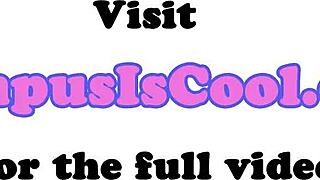 Gatinhas da faculdade trocando paus na diversão do dormitório! 😜