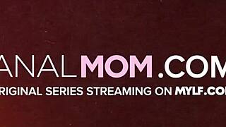 Želim si velikih cic Elize Rae in močno pogoltnem