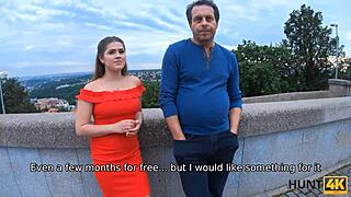 हंट4के, आदमी अमीर अजनबी को अपनी 18+ टीन ब्रूनेट को पैसों के लिए चोदने देता है