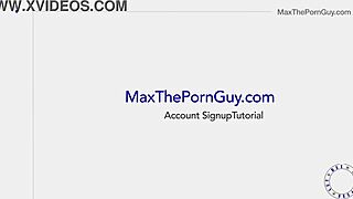 Majhna 18+ Freya Von Doom obvlada analne masaže z velikimi črnimi kurci. Njen medrasni talent sveti v vsakem gibu.