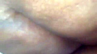 Необрезанная толстушка подруга смазана и трахается большим черным членом бойфренда