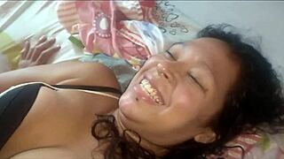 Jugando con mi nueva pareja mientras nos graban