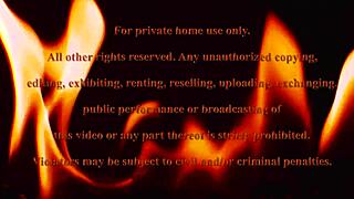 嘿，想给这个性感红发继妹内射吗？