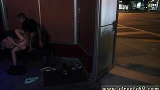 Wow! Søde blonde teen Valerie White bundet og straffet hårdt i HD dominans scene!