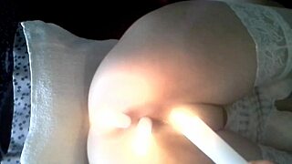 Я не выдержу ее экстремальный анал со свечами в обе дыры