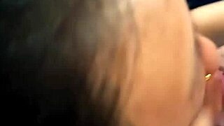 Deepthroat Kolombia Berakhir Dengan Mulut Penuh Cum