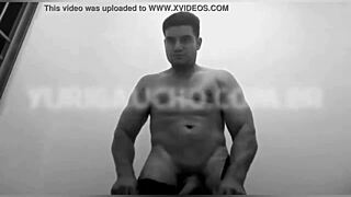 おい、Yuri Gaúchoの熱いゲイコンピレーション見たくない？