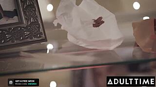 Hej, Gabbie Carter, nech ten nadrženej pár, ať ti ošukají velký kozy!