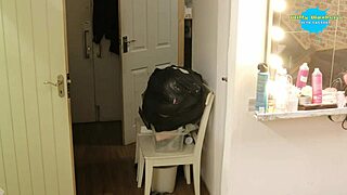 Ei, quer ver a ação selvagem nos bastidores com Cracky? Já se perguntou o que acontece por trás das câmeras?