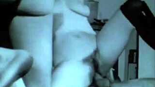 vintage engelska tjejer, uh, jag menar brudar, fick mig helt upphetsad med deras retro grupp-vibe, fattar du?