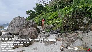 Sabrina Prezotte knullar utomhus på stranden