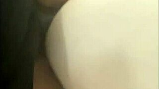 Wow, denne knuste latina-pige 18+ knepper sin herre for en creampie