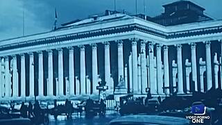 Marianne et Dominique, femmes sexy en lingerie vintage, satisfont désirs du majordome dans trio rétro sauvage. Leurs petits seins 18+ et mouvements sensuels rendent scène antique folle.