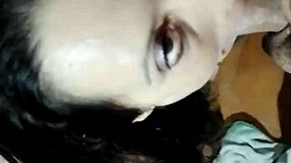 يا صديقي، شوفي الأرجنتينية الجميلة تمص زي المحترفة، غير حقيقي!