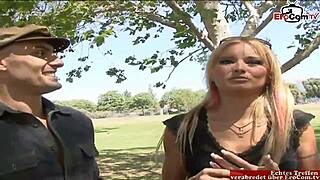 skinny blonde wife huge cock leti hai jab husband dekh raha hai