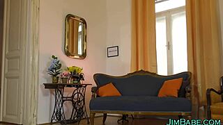 hei brit-teini 18+ 18+, haluatko imeä sukkahousuissa kanssamme?