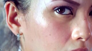 와, 섹시한 한국 베이비가 눈에 띄었어!