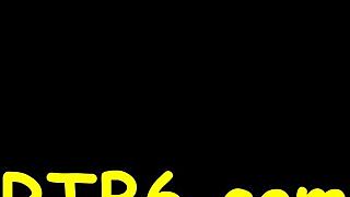 Bagaimana cara menjinakkan pet kulit dengan blowjob dan orgasme?