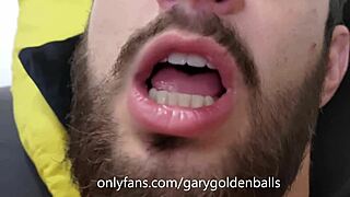 หนุ่มตรงร้อนแรงตอบสนองความฝันเฟตติชสุดบ้าคลั่ง