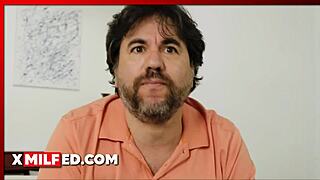 Заварена мама Рейчъл Кавали се подиграва на съпруга си със заварен син по време на телевизия!