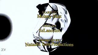 Melany Diazz, тийн 18+ красавица, поема дълбоко двойно проникване жестоко