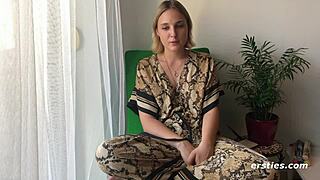 Badzeit wird wild für geile Babe