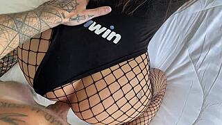 просто люблю трахаться, делая ставки, знаешь?