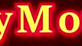 Ik voelde elke stoot terwijl ladyboy Bella bareback actie kreeg