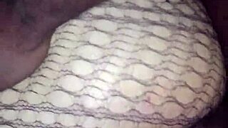 نيك شرجي عميق في مشهد مؤخرة كبيرة عنصري منزلي