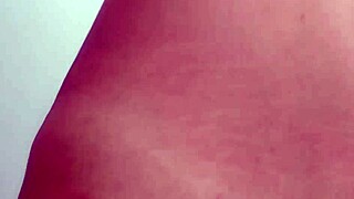 मेरी ड्रिपिंग पस्सी देखो, इटालियन डायलॉग सीन में