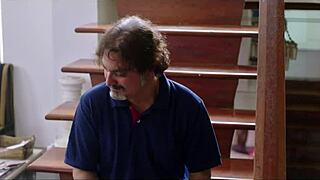 友達の奥さんとセックスがハードコアな巨乳バンキングに