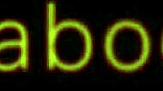 Stepmom Karmen Santana tuntut bantuan anak perempuan.