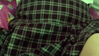 Colega deixa eu foder ela por dever de matemática, deixa ela pingando porra 😏